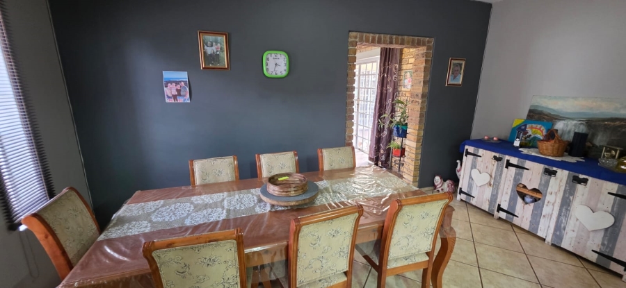 4 Bedroom Property for Sale in Miederpark North West